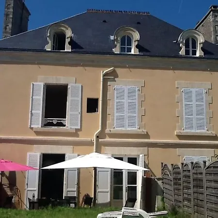 Maison Familiale Au Coeur Des Plages Du Debarquement Et A 200 M Holiday home